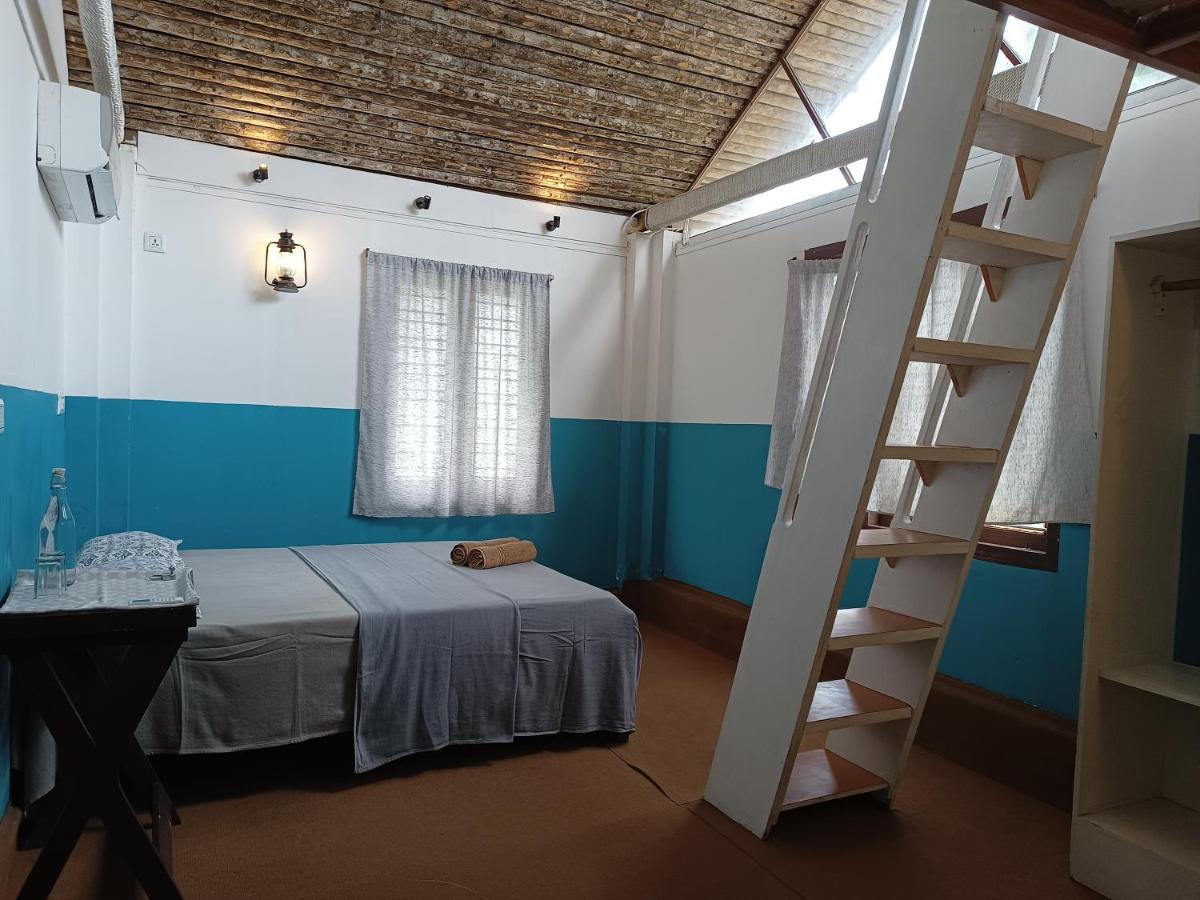 Hostel Calaila Varkala Eksteriør bilde