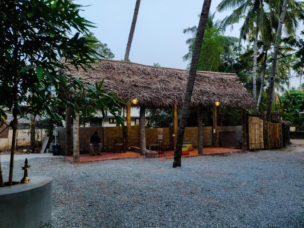 Hostel Calaila Varkala Eksteriør bilde