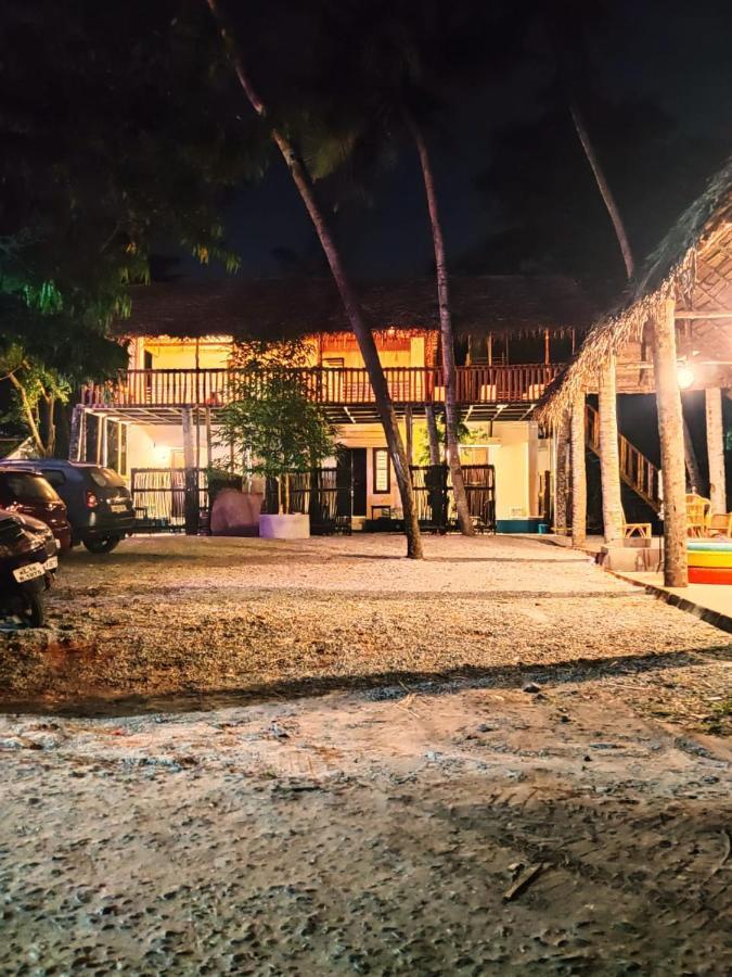 Hostel Calaila Varkala Eksteriør bilde
